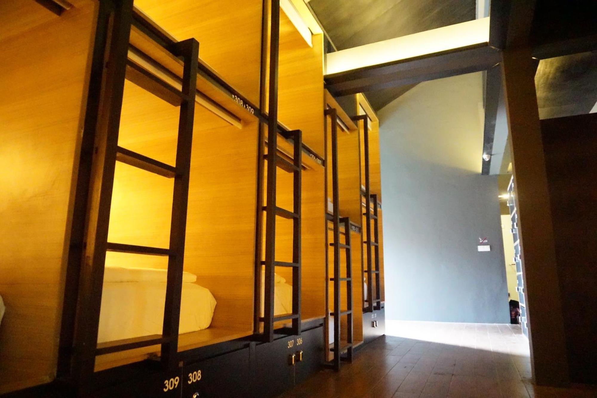 M Boutique Hostel Seminyak Kültér fotó