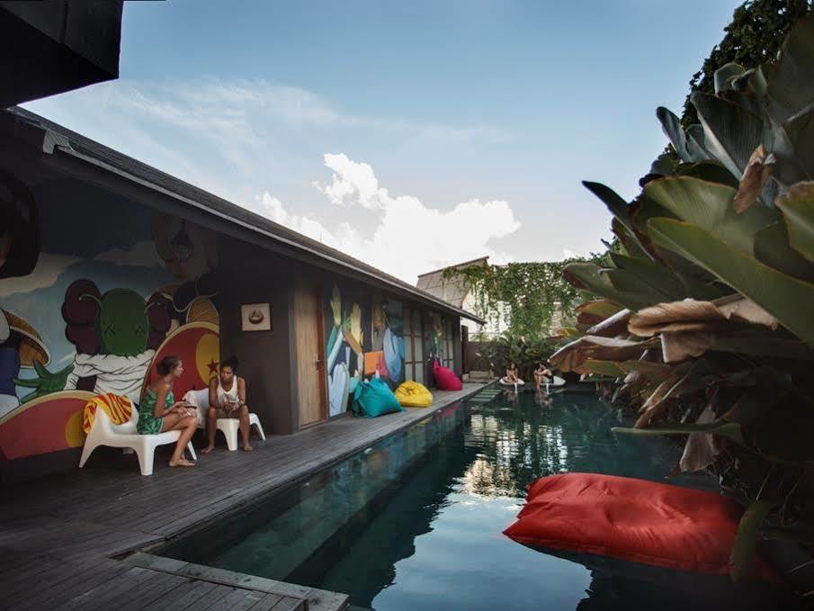 M Boutique Hostel Seminyak Kültér fotó